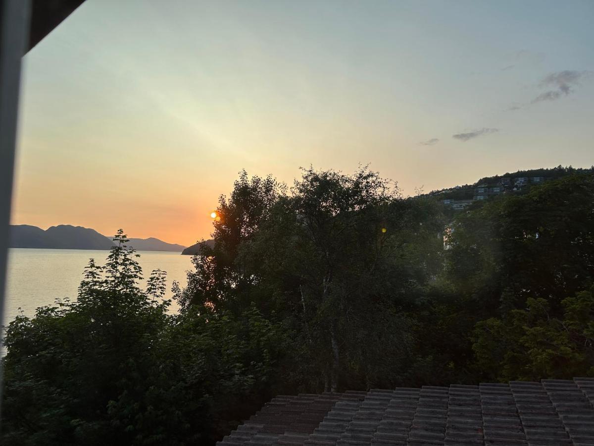 Bed and Breakfast Line Pa Hauane1 Volda Экстерьер фото