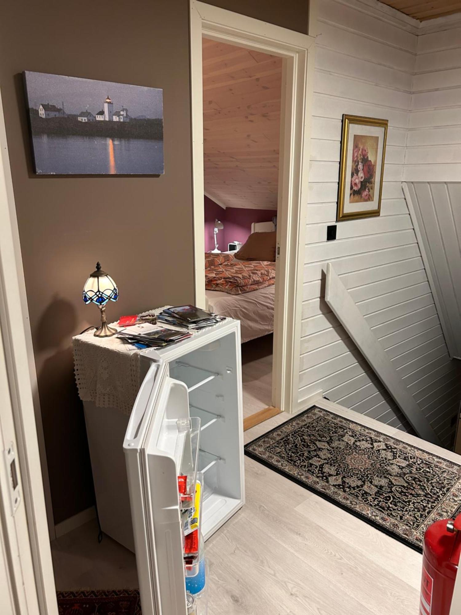 Bed and Breakfast Line Pa Hauane1 Volda Экстерьер фото